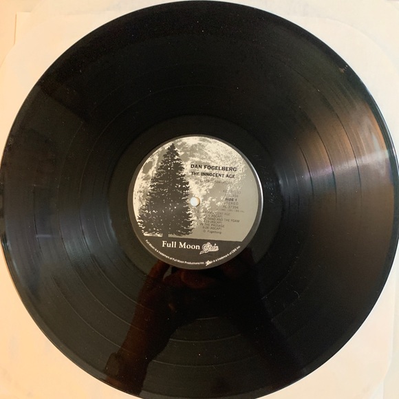 Dan Fogelberg - The Innocent Age vinyl record - Picture 7 of 10